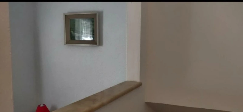 Apartment in a quiet position, close to sea