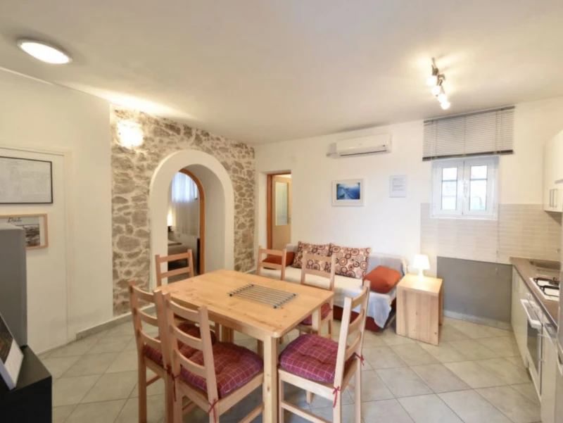 in a quiet position,across the sea +beautiful view, Cucina