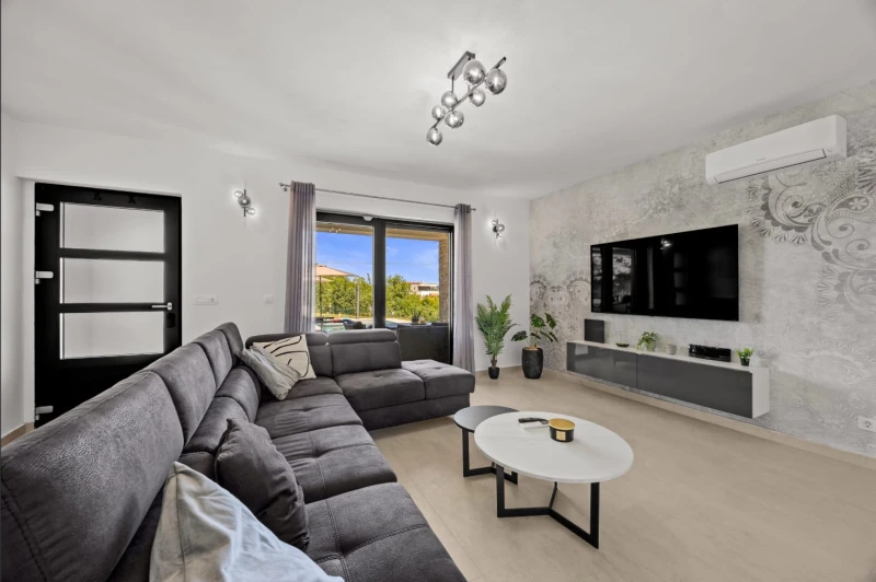 Villa Jan, Labin