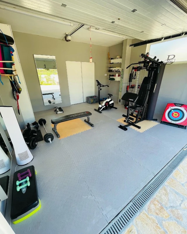 Interior photo gallery