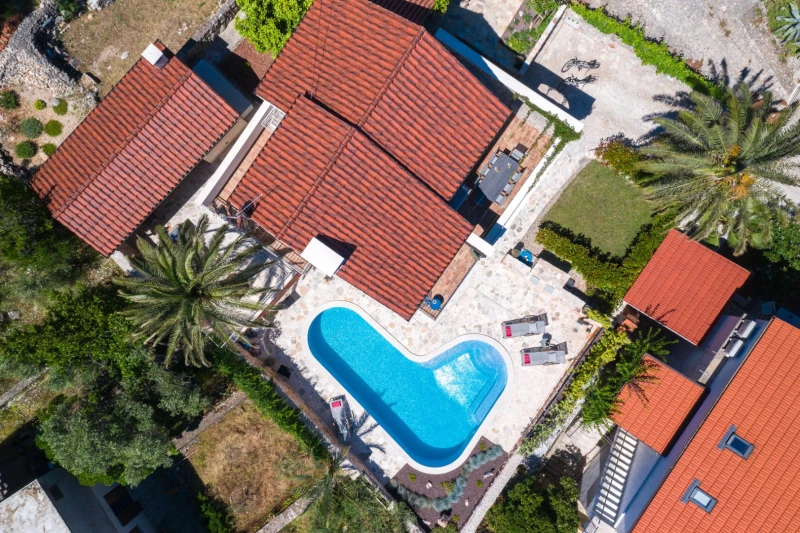 VILLA BLUE & GREEN