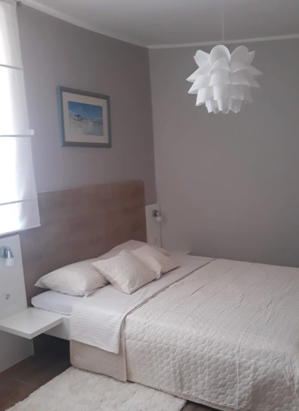 Apartment 3, Bedrooms