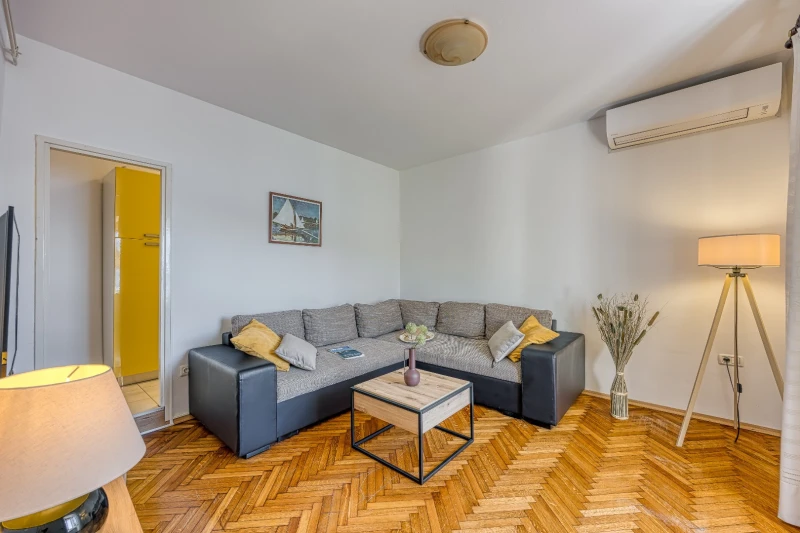Apartment 8