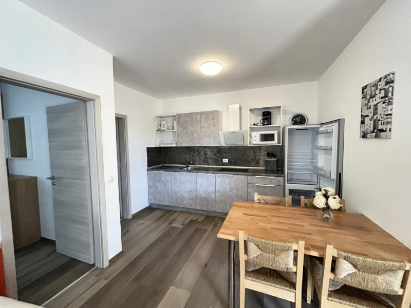 Apartment 3, Wohnzimmer