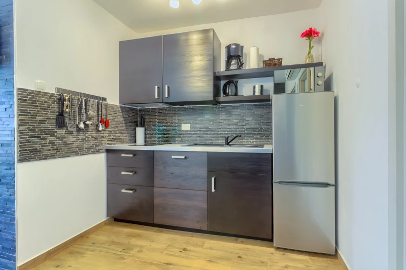 Apartment 2, Küche