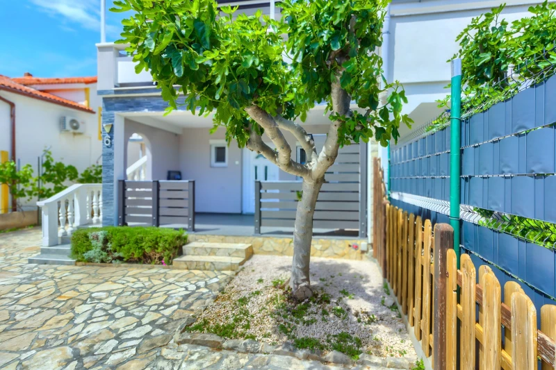 Apartment house Miljkovica, Vir