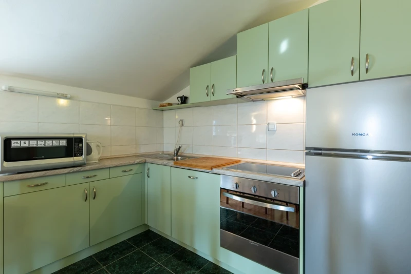 Apartman 1, Küche