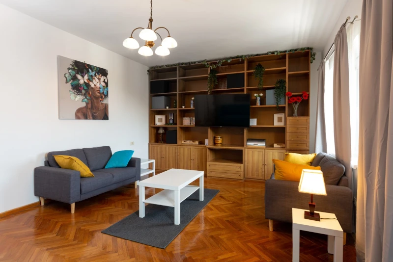 Apartment 3, Living room