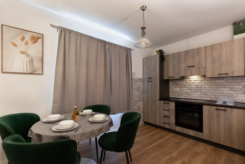 Apartment 2 (Studio)