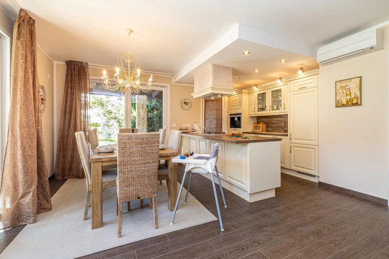 Villa Bernarda  I, Kitchen