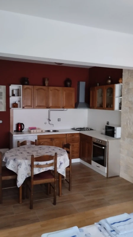 Apartment 3, Kitchen
