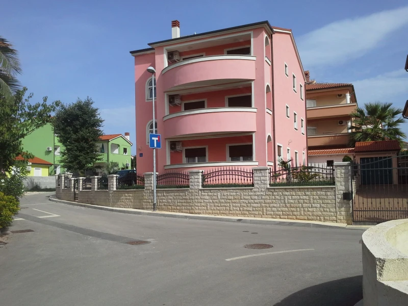 Apartmani Mare, 400 m od plaže u Medulinu, Medulin