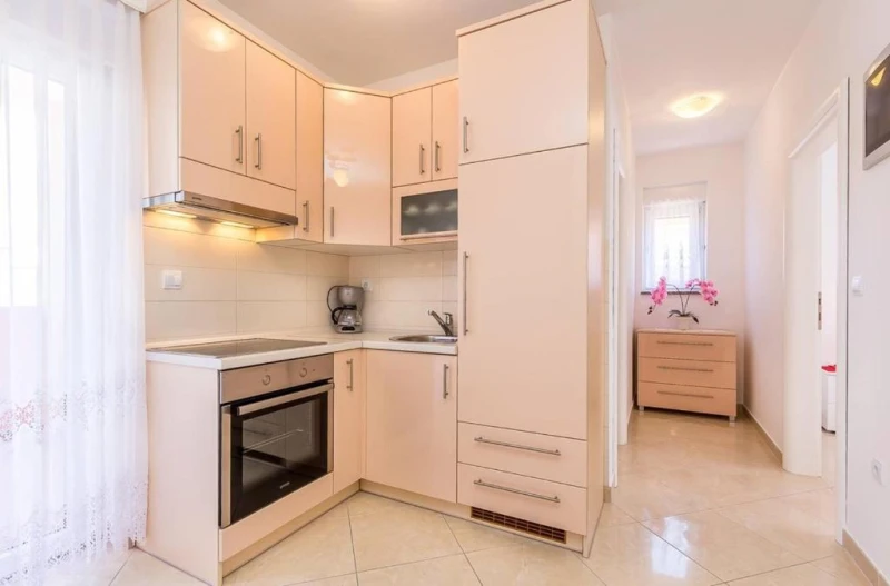 Apartman sa 2 spavaće sobe na 2.katu, Kuhinja