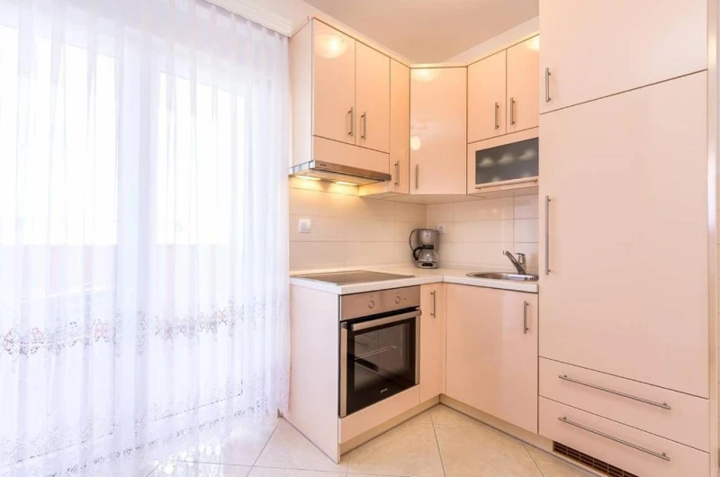 Apartman sa 2 spavaće sobe na 2.katu, Kuhinja