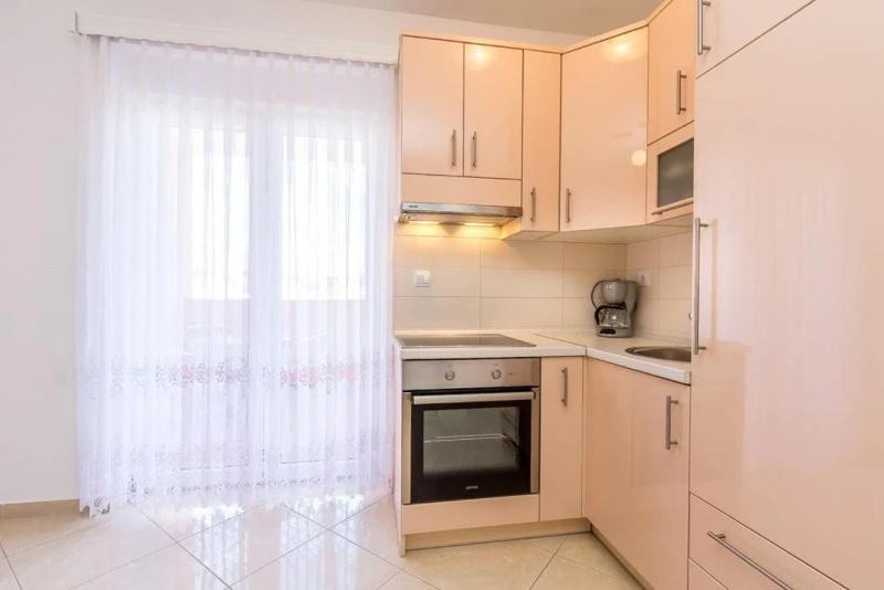 Apartman sa 2 spavaće sobe na 2.katu, Kuhinja