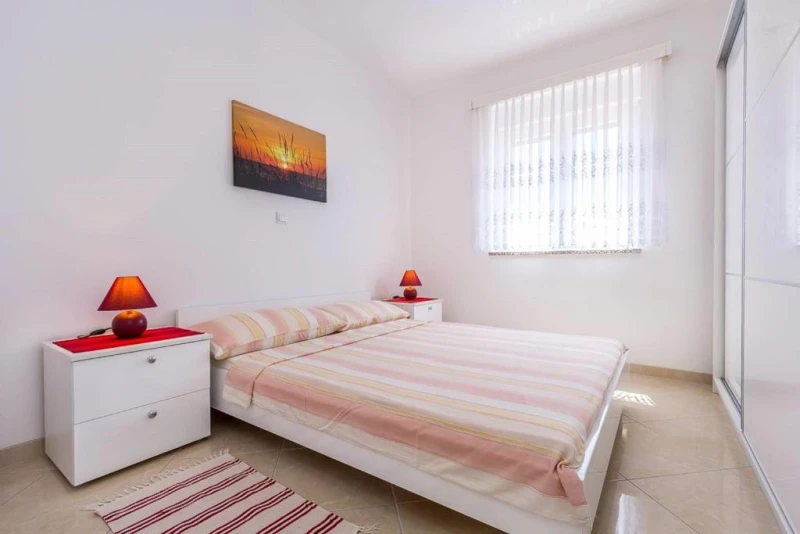 Apartman sa 2 spavaće sobe na 2.katu, Sobe