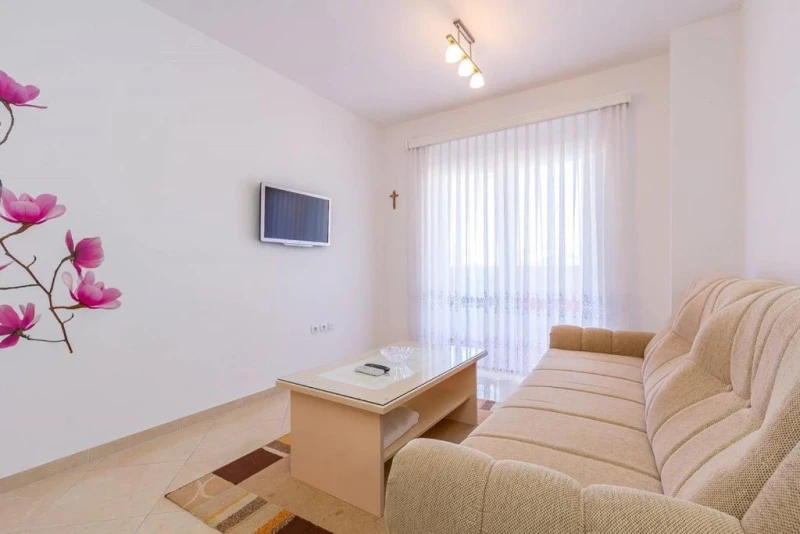 Apartman sa 1 spavaćom sobom na 1.katu