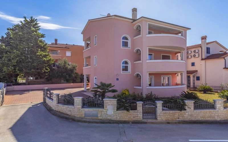 Apartmani Mare, 400 m od plaže u Medulinu, Medulin