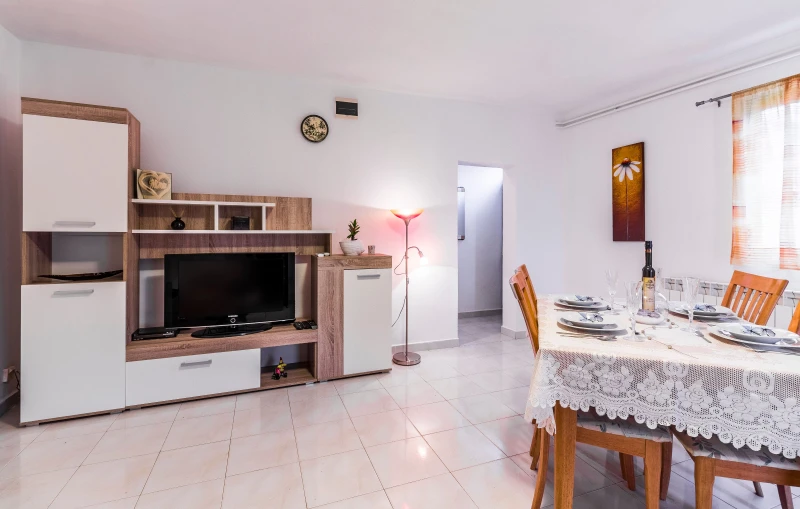 Apartman sa jednom spavaćom sobom na 1.katu, Apartmani Luciana, Medulin