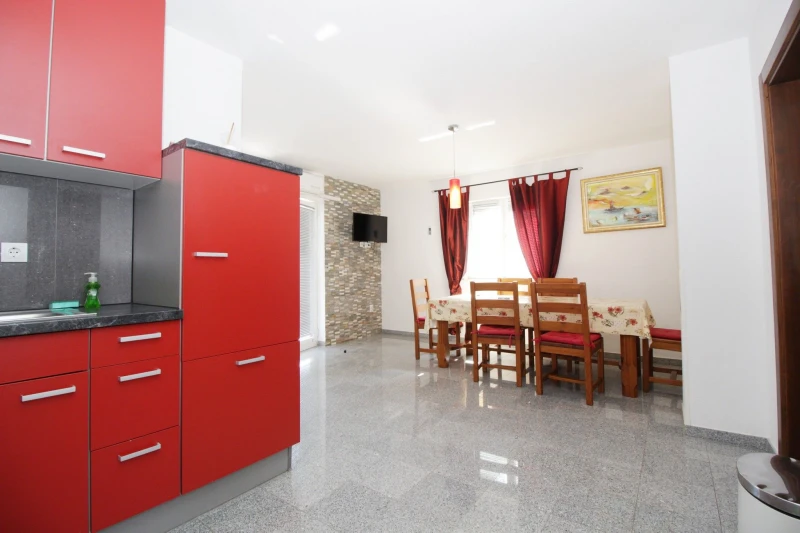 Apartman  sa 2 spavaće sobe u prizemlju