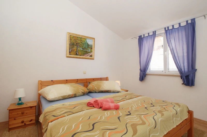 Wohnung mit 2 Schlafzimmern im 1. Stock, Zimmer
