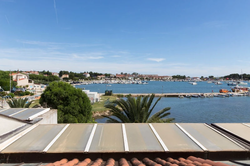 Apartmani Olga, prvi red do mora, sa pogledom na medulinski zaljev, Medulin