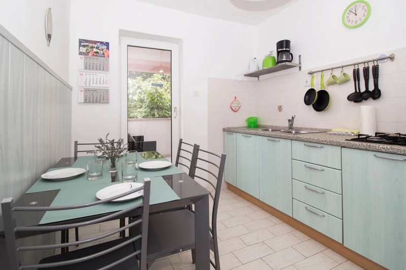 Apartman sa 2 spavaće sobe i 2 kupaonice
