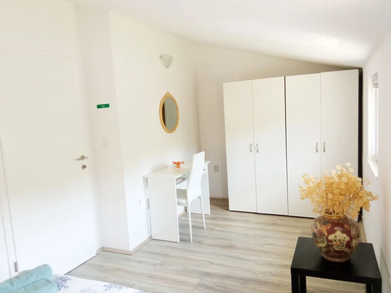 Apartman Rosa, na mirnoj lokaciji blizu šume, Sobe