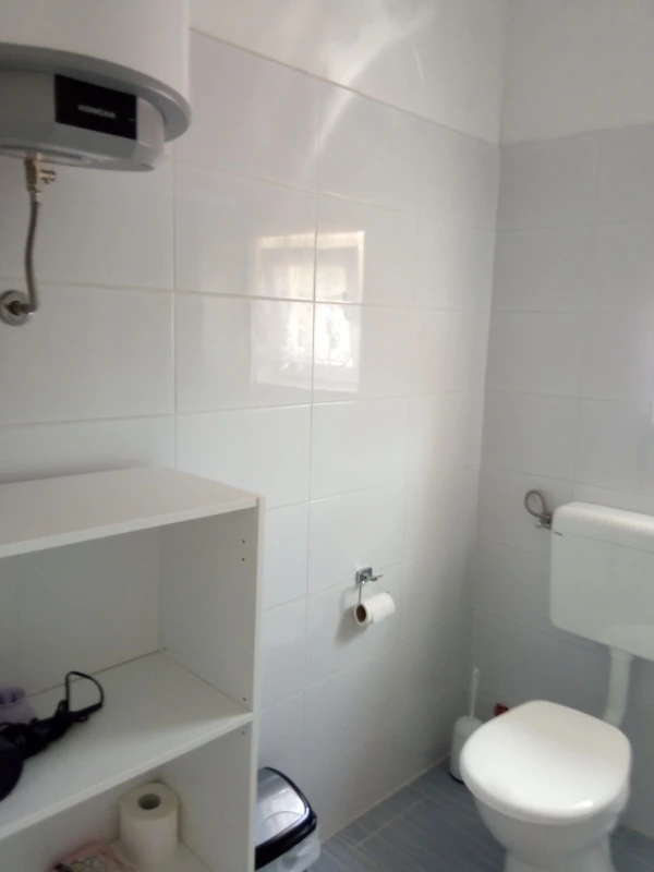 Apartman Rosa, na mirnoj lokaciji blizu šume, Kupaonica / wc