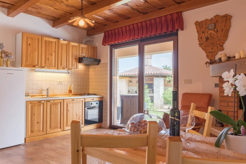 Apartman Marilena sa bazenom, Kuhinja