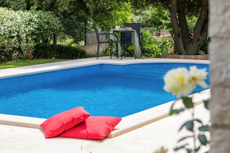 Apartman Marilena sa bazenom, Ližnjan