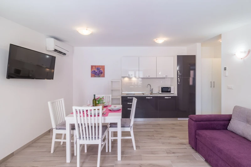 Appartamento con una camera da letto, Cucina