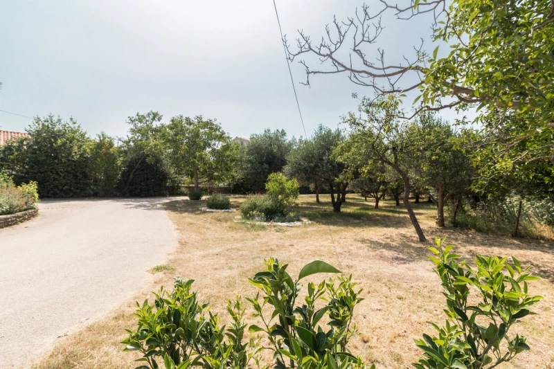 Apartmani Mary, Ližnjan