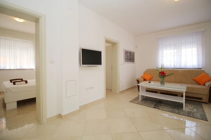 Apartman sa 2 spavaće sobe u prizemlju, Dnevni boravak