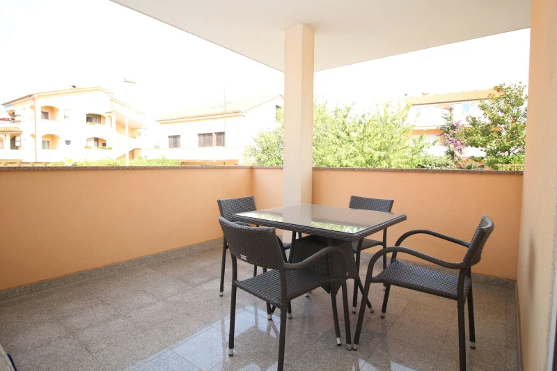 Apartman sa 2 spavaće sobe u prizemlju, Balkon / terasa