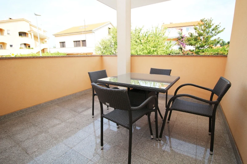 Apartman sa 2 spavaće sobe u prizemlju, Balkon / terasa