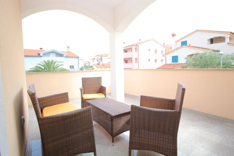 Apartment mit 2 Schlafzimmern im 1. Stock, Balkon / Terrasse