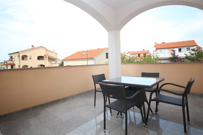 Apartment with 2 bedrooms on the 1st floor, Balcony / Terrace