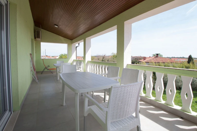Wohnung im 2. Stock, Balkon / Terrasse
