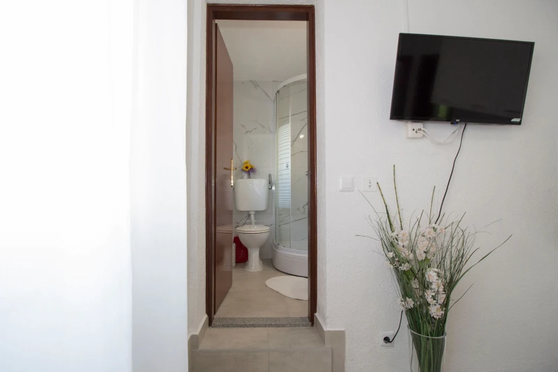 Appartamento al piano terra, Bagno / WC