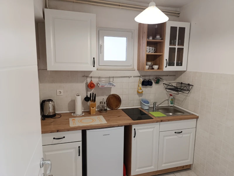 Julia 3, Kitchen
