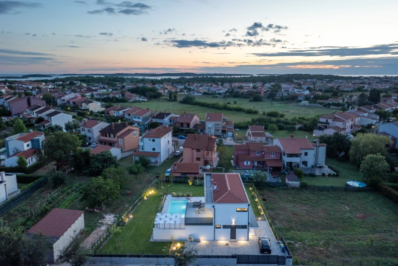 Villa Celi, Valbandon