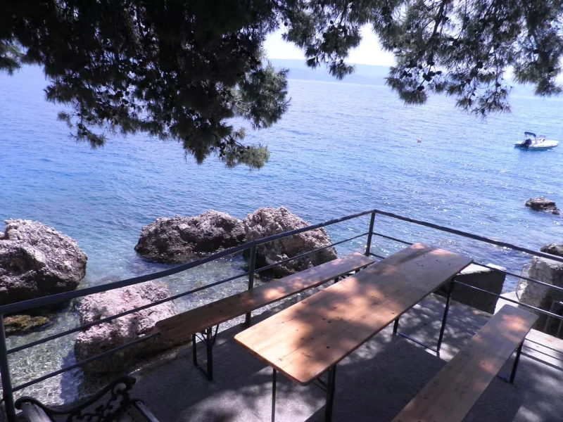 Seaview-seaside apartment Stanici, Omiš