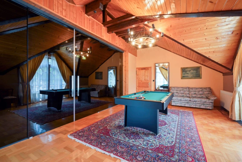 Villa Requiem, Bednja