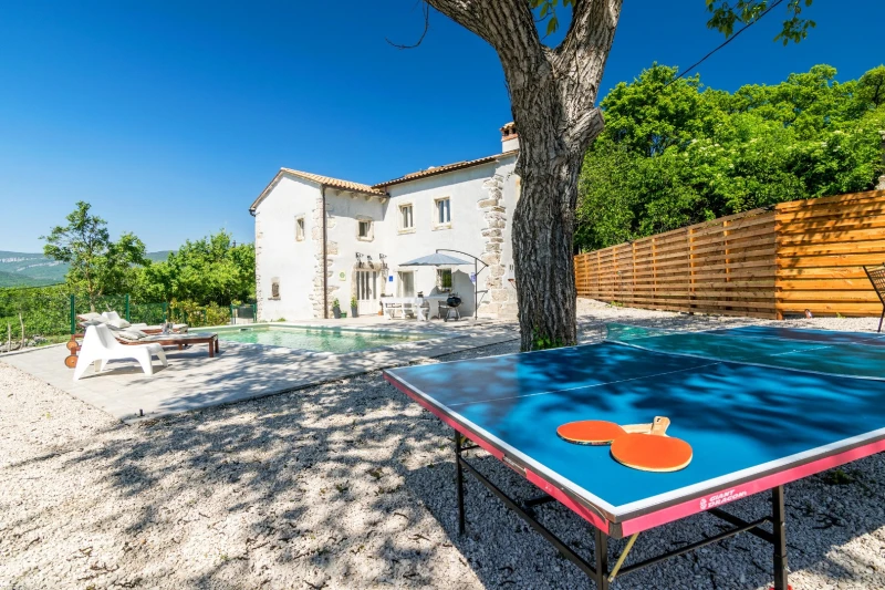 Villa Kurioza, Boljunsko Polje
