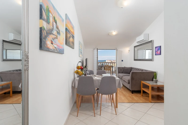 Apartment Timijan