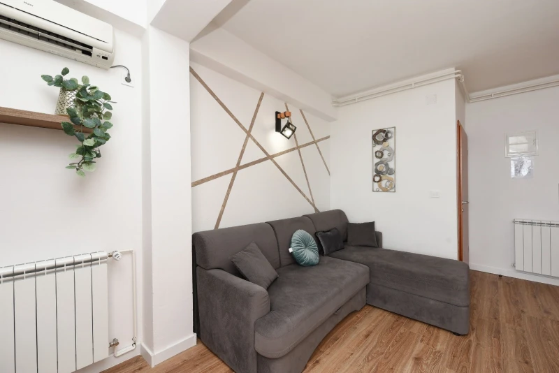 Apartment 1, Living room