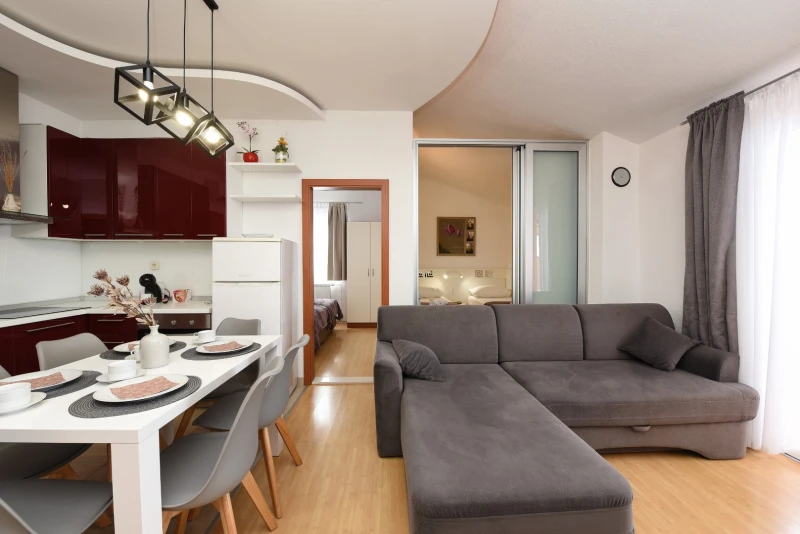 Apartment 6, Living room