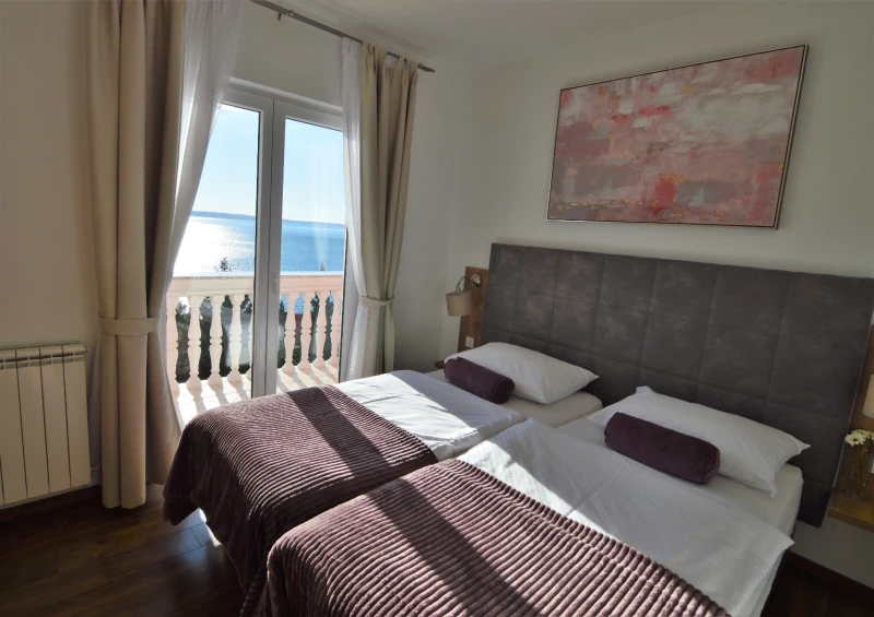 Apartment 2, Bedrooms