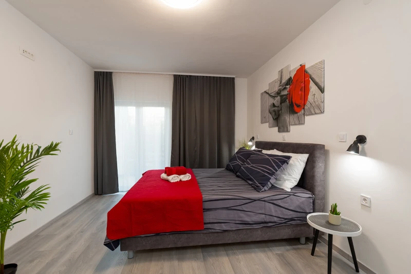 Nice Apartment with XXL swimming pool -Rovinj, Bedrooms